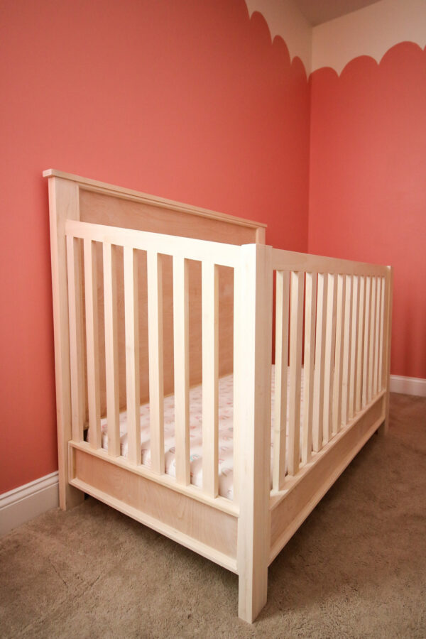 Traditional Style Crib