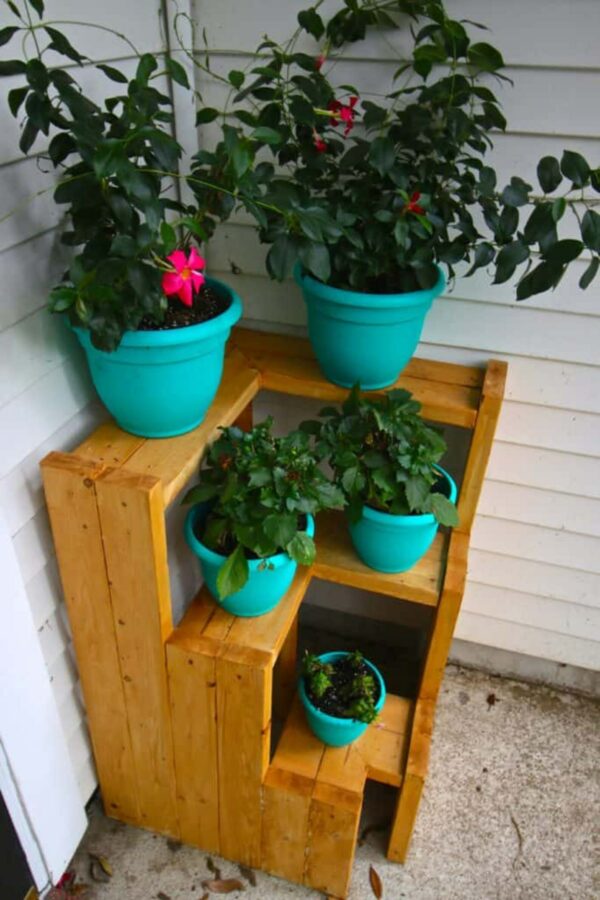 Tiered plant stand plans